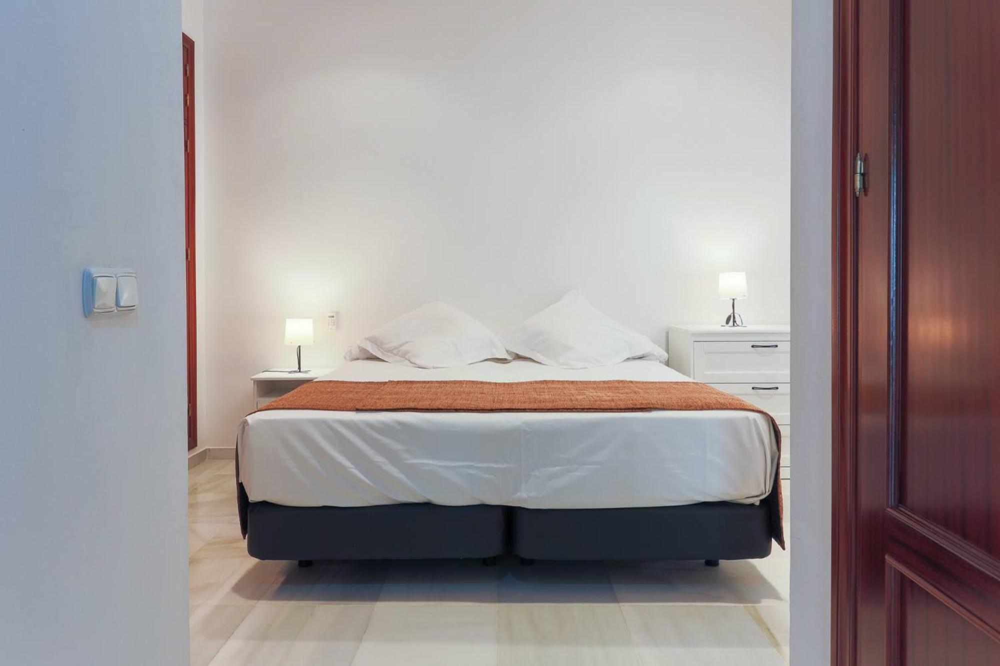 Apartamentos Los Cantaros El Puerto de Santa María Buitenkant foto