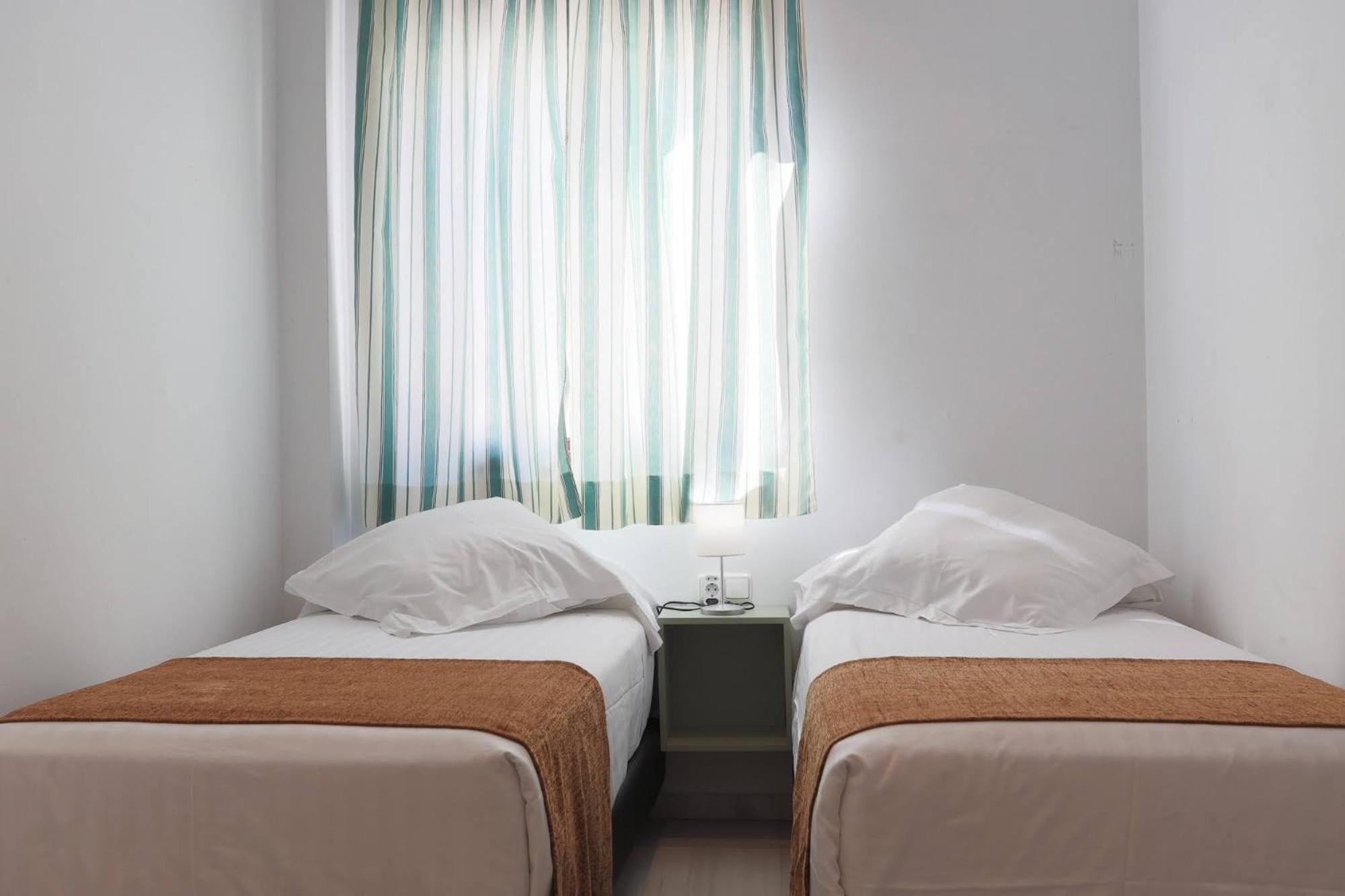 Apartamentos Los Cantaros El Puerto de Santa María Buitenkant foto