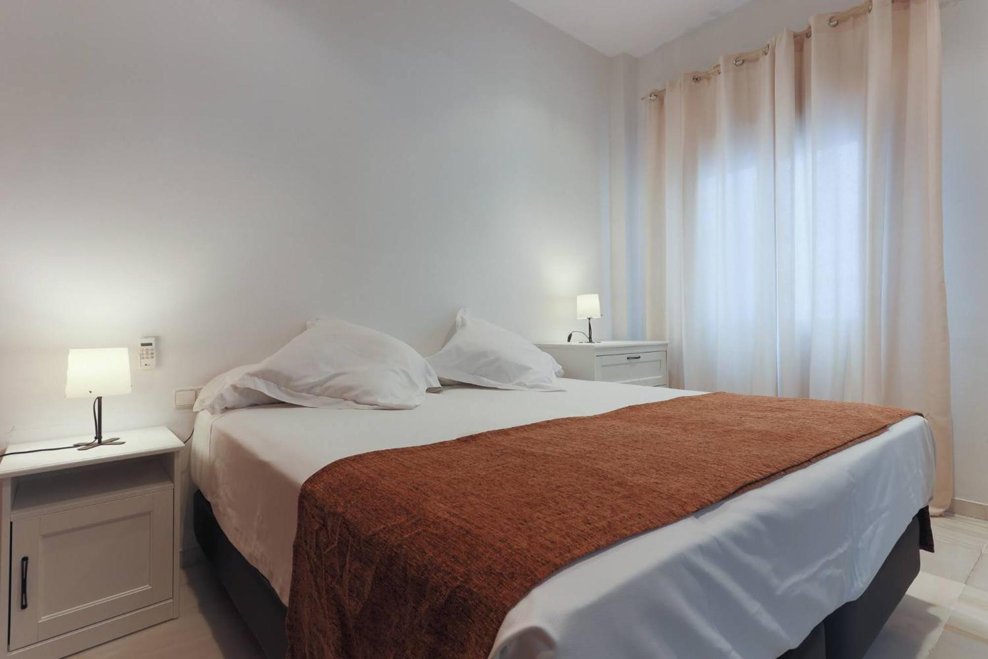 Apartamentos Los Cantaros El Puerto de Santa María Buitenkant foto