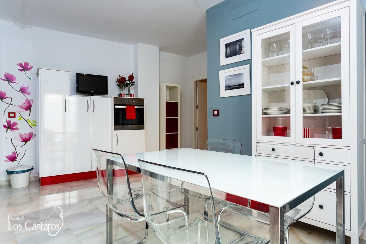 Apartamentos Los Cantaros El Puerto de Santa María Buitenkant foto