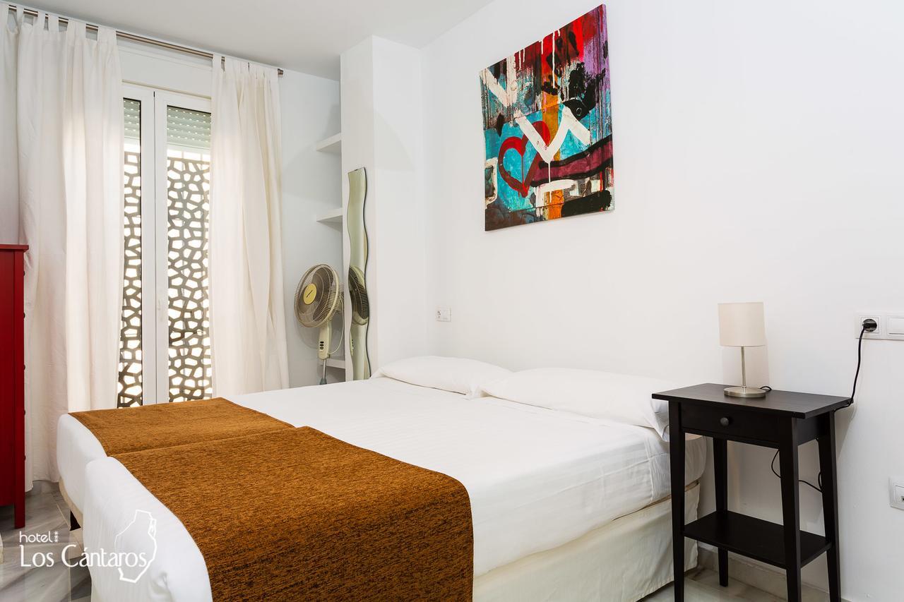Apartamentos Los Cantaros El Puerto de Santa María Buitenkant foto